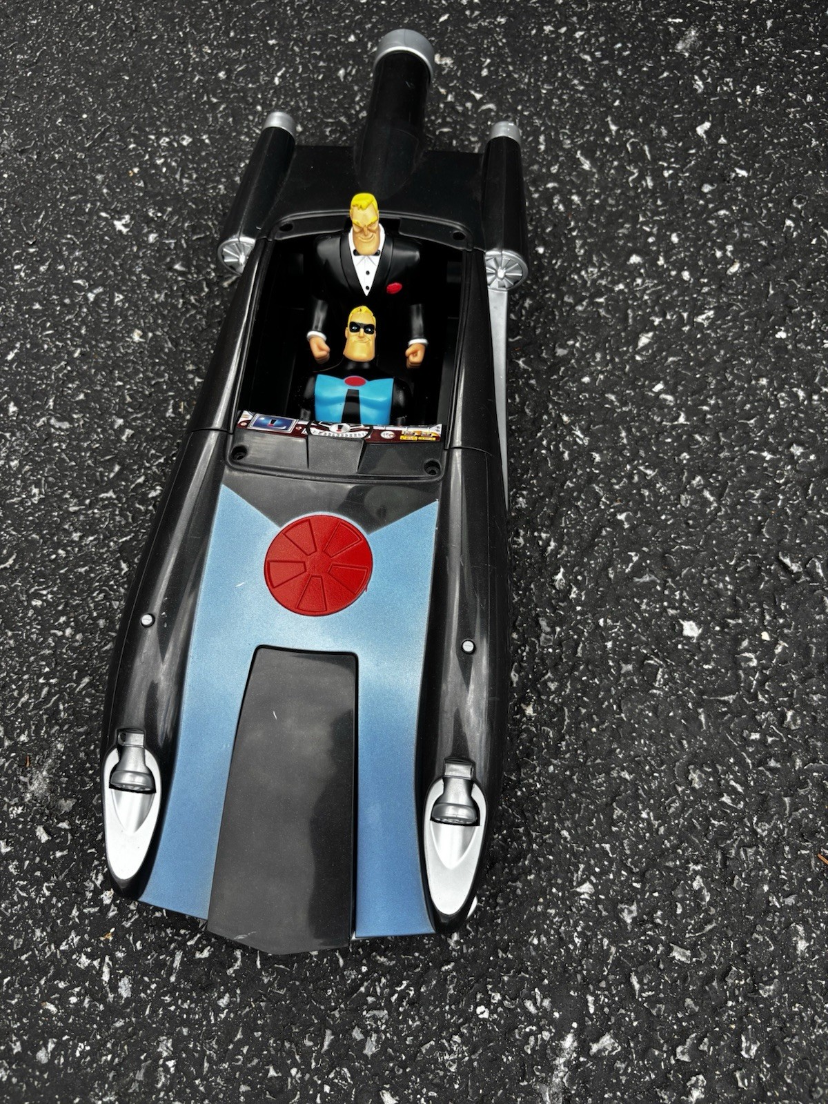 Disney Mr Incredible Car 2003 Black Lightweight Action Figure Plus Toys