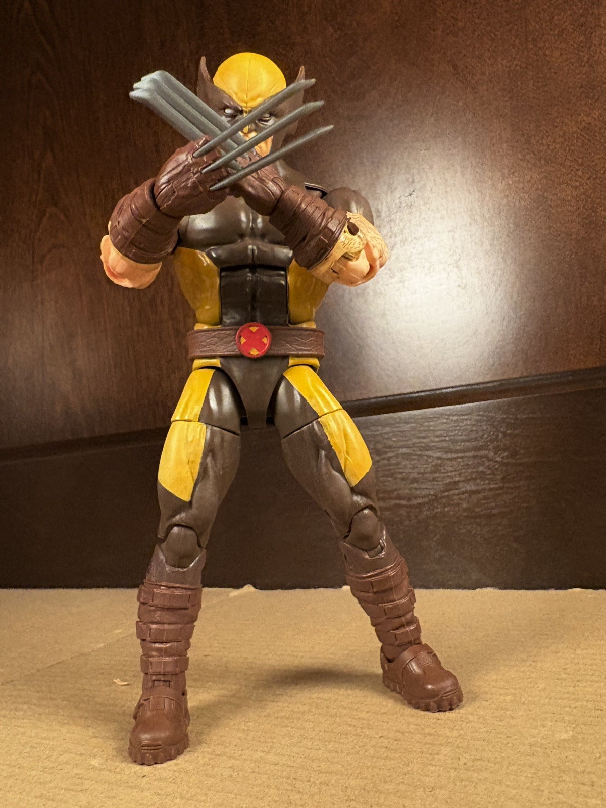 X-Men Hasbro Wolverine Brown Suit House of X Marvel Legends Figure COMPLETE !!!