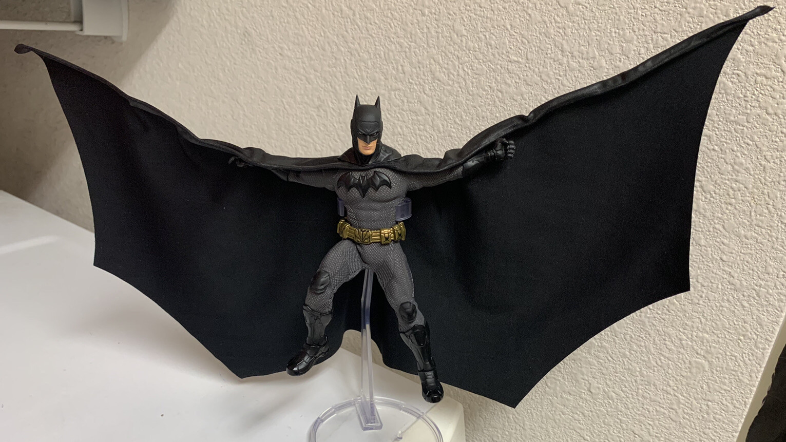batman mezco one12 custom wired drape leather cape 1:12 NOT FIGURE