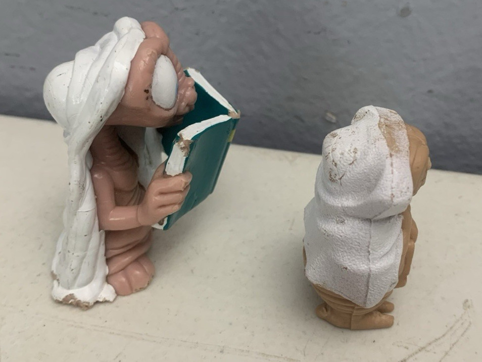 1982-88 E.T. The Extra-Terrestrial PVC Figures Bed Time Stories Qty 2 Toys