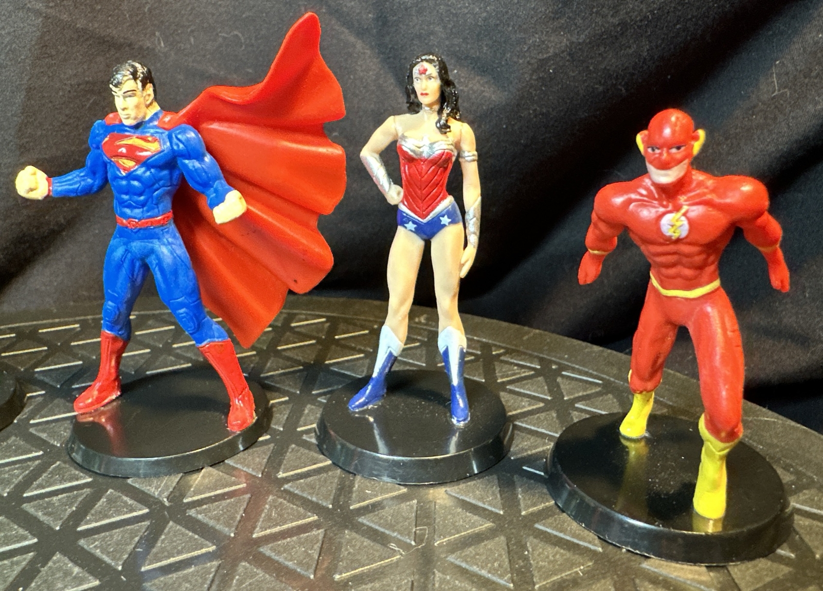 Superman Wonder Flash Riddler Deadshot Doomsday DC Comics Cake Topper Toy Figure