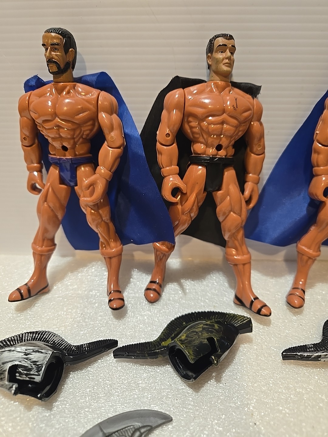 6 Gladiator Warrior Figures & Accessories