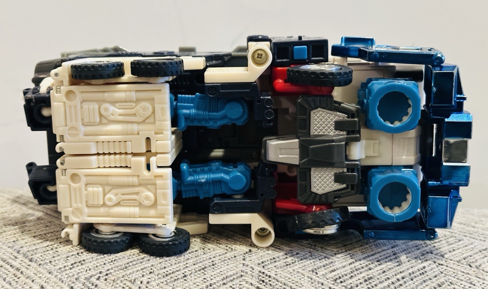 Transformers Robots in Disguise 01-03 Ultra Magnus Sam&rsquo;s Club Exclusive