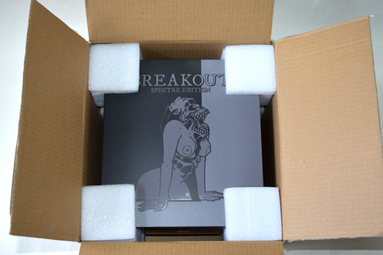 MIGHTY JAXX BREAKOUT (SPECTRE EDITION) SCULPTURE BY MATT BAILEY (NSFW)