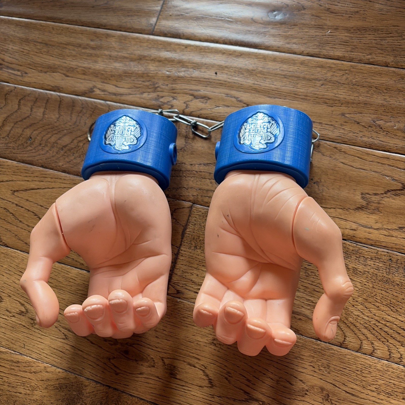 1989 Vintage Police Academy Movie Toy Hand Cuffs Kenner Warner Bros No Key #vv9