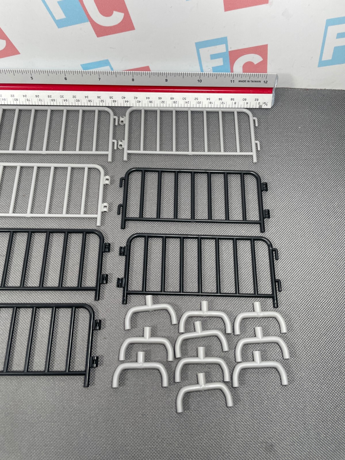 FC Retro Classic Wrestle-Something Wrestlers 4.5 Inch Scale Guard Rails 10 Black