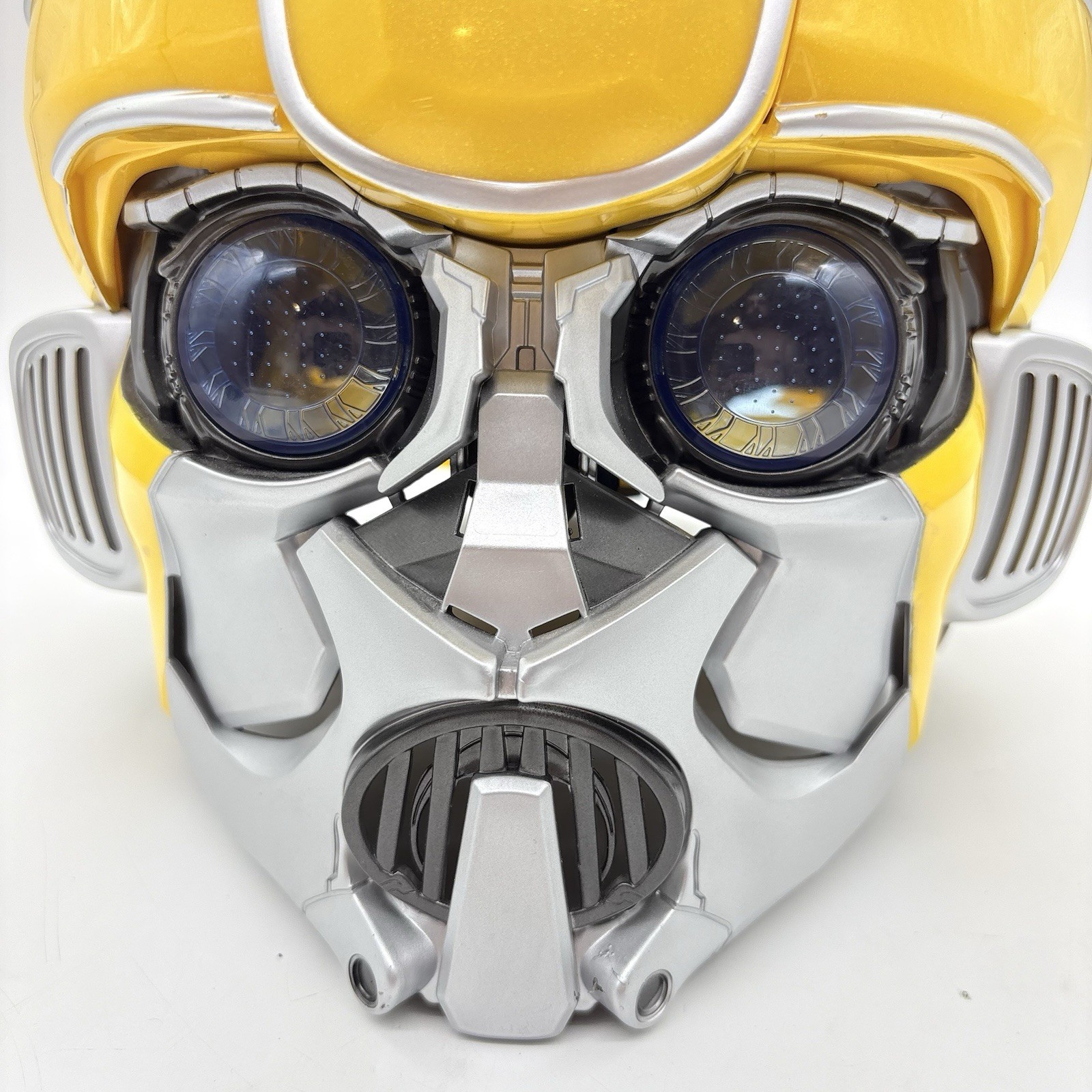 Transformers Bumblebee Showcase Life Size 1:1 Helmet With Bluetooth Speaker Read