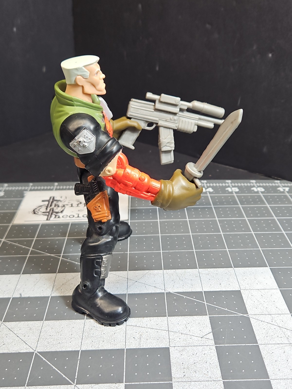 Small Soldiers BATTLE DAMAGE CHIP HAZARD 6&Prime; Figure original 1998 With Weapons