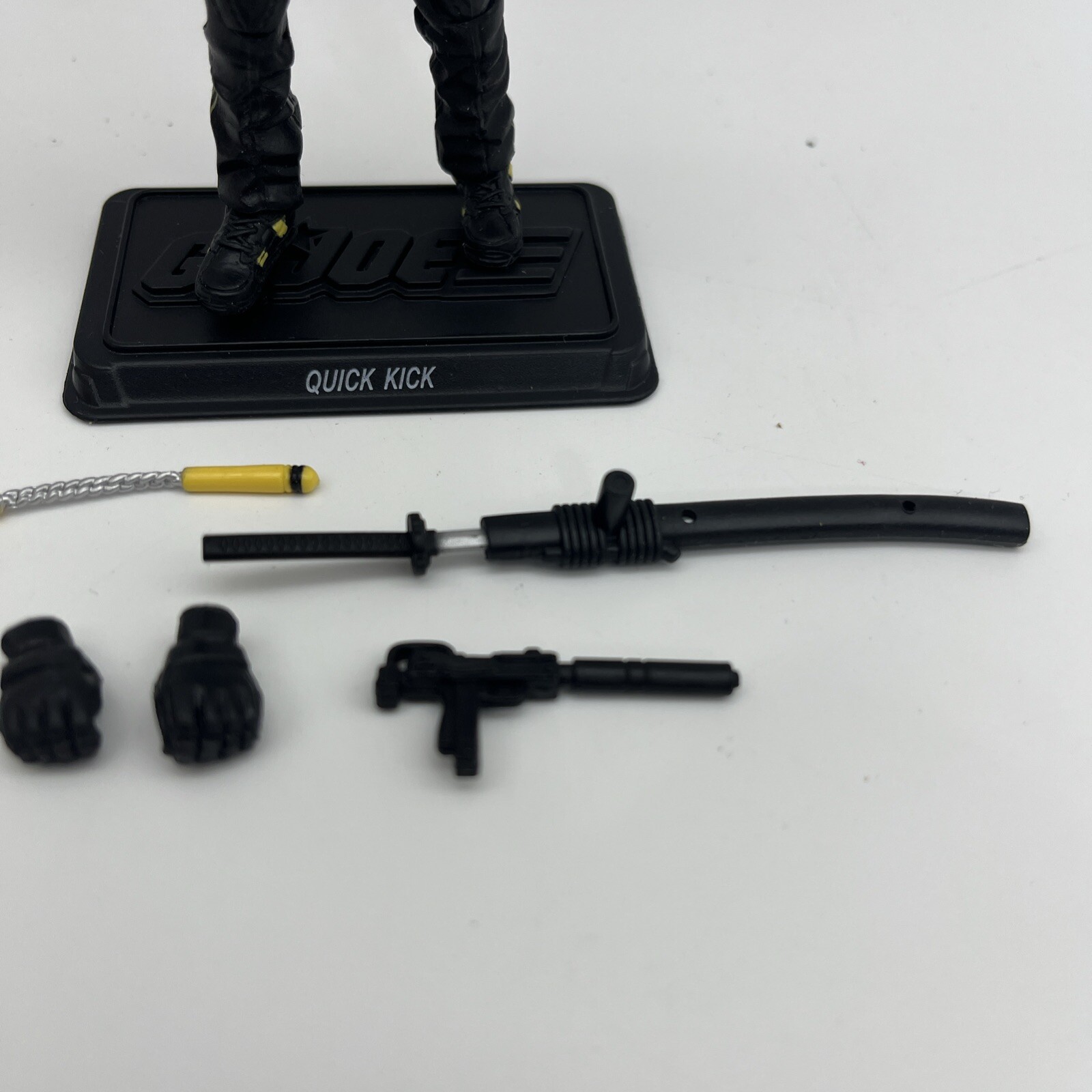 GI JOE 30th ANNIVERSARY QUICK KICK 100% COMPLETE NO CRACKS OR PAINT WEAR LOOK