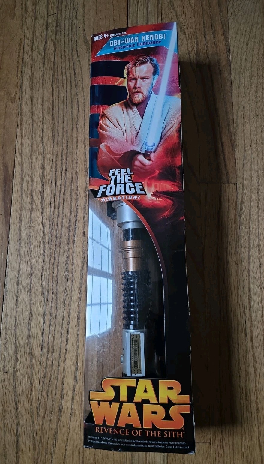 Obi-Wan Kenobi Electronic Lightsaber Star Wars Revenge Of The Sith 2005 UnOpened