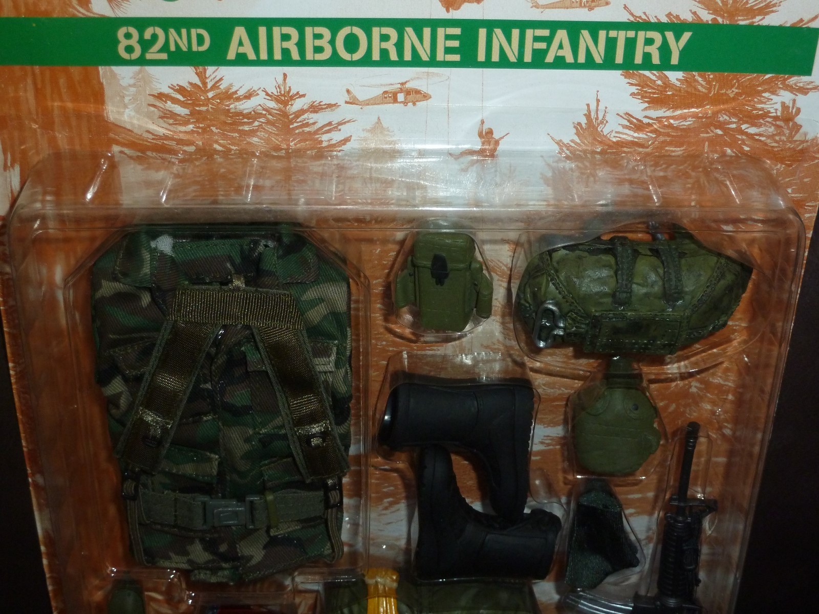ULTIMATE SOLDIER WEAPON SETS 82ND AIRBOURNE INFANTRY 1/6TH SCALE on card