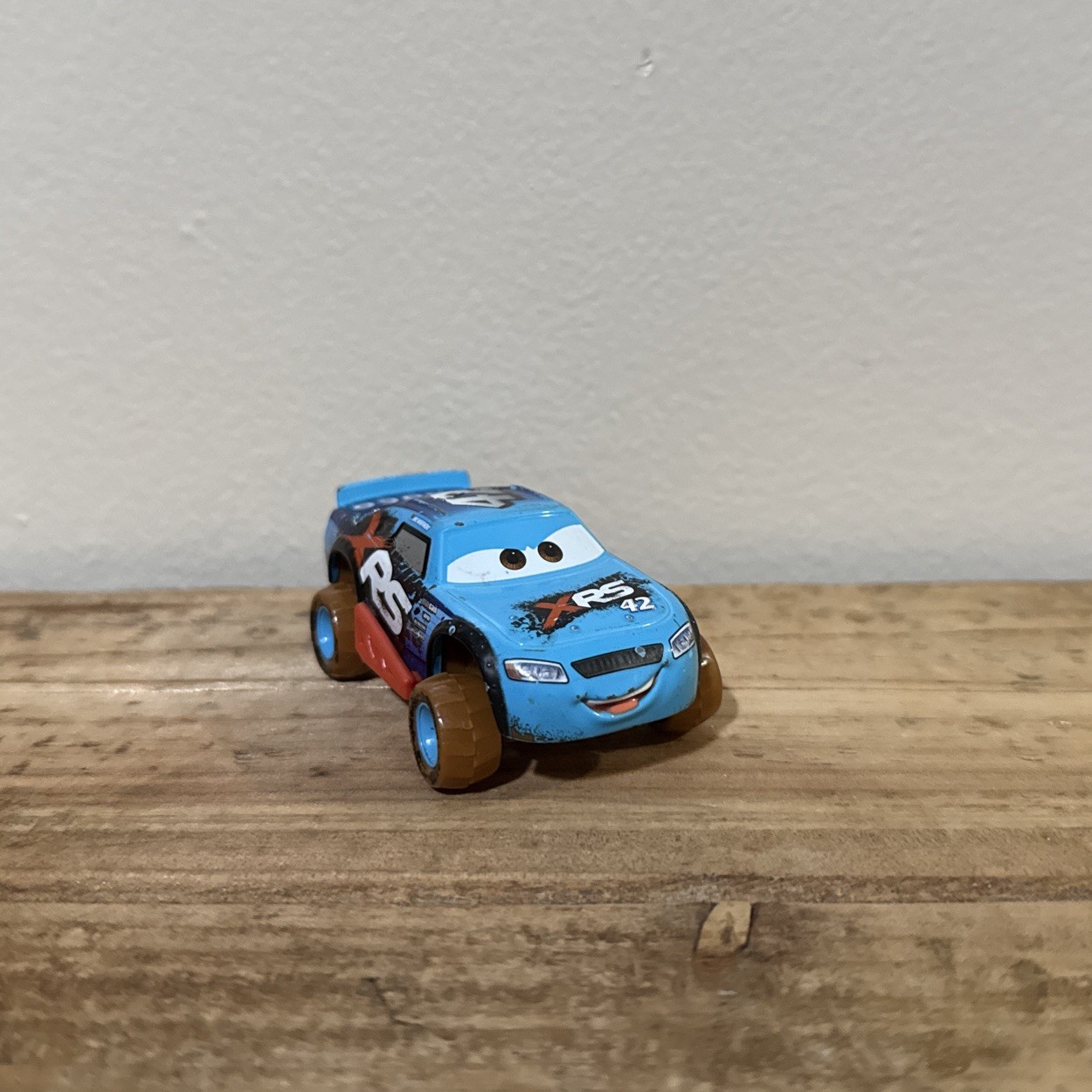 Disney Pixar Cars Mud Racing Cal Weathers #42 XRS Mattel