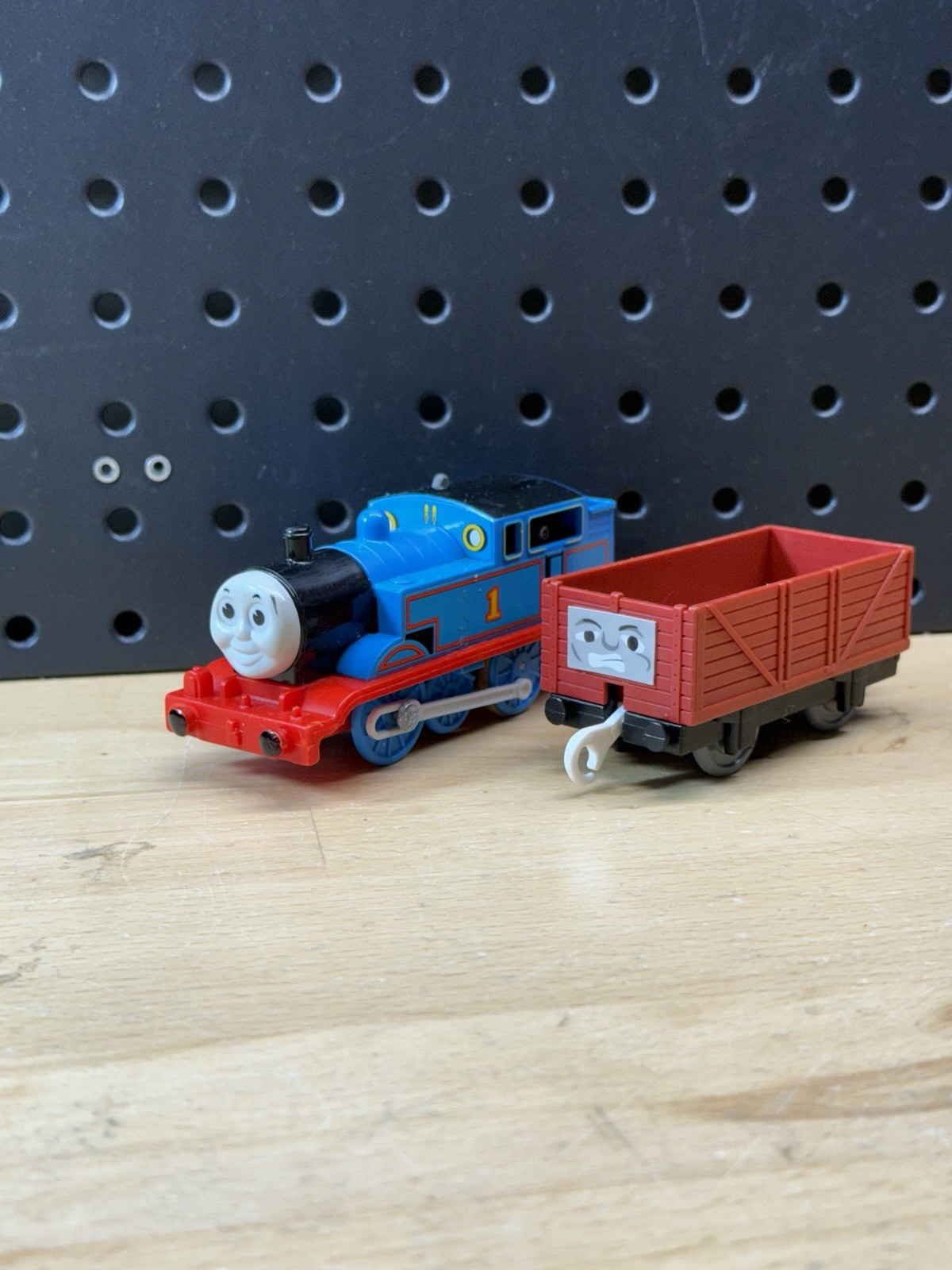 Trackmaster Thomas & Friends #1 Tomy Motorized Train Troublesome Truck