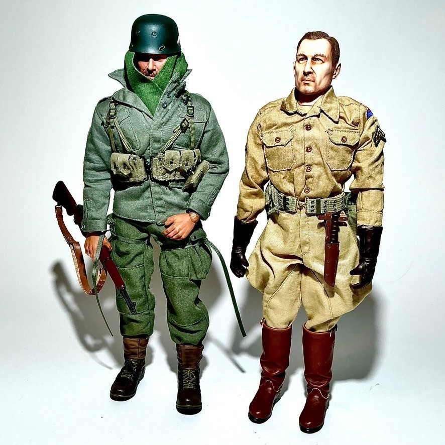 4 x Action Figures & (3) Dragon Models & (1) Blue Box, 1/6 Scale