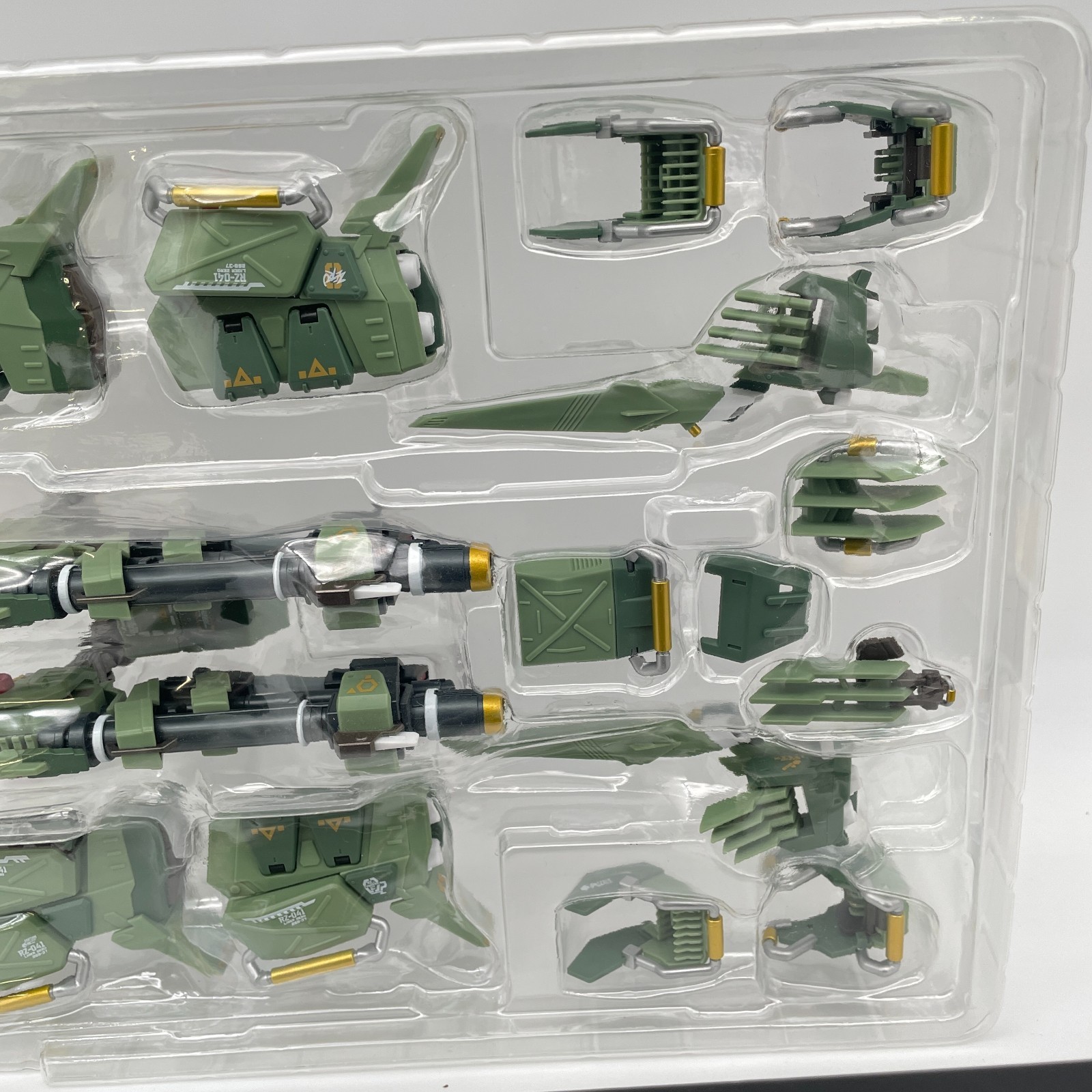 ZOIDS CHOGOKIN CHANGING ARMOR set for RZ-041 LIGER ZERO BANDAI