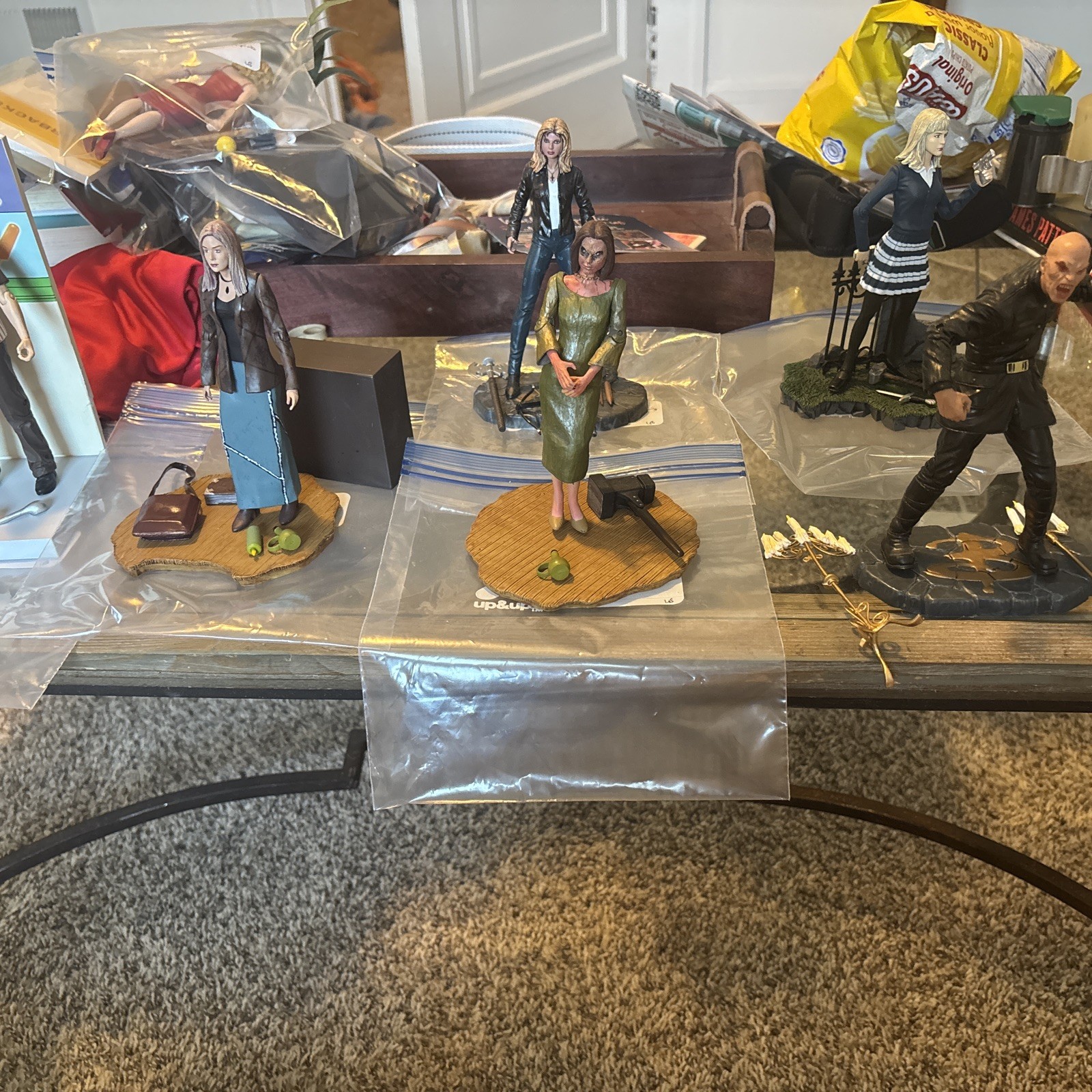 Lot Of Six Loose Buffy The Vampire Slayer Action Figures Master Darla Xandar Tar