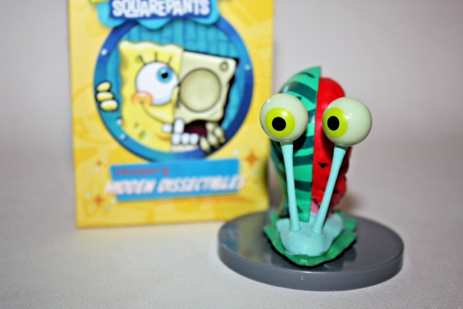 MIGHTY JAXX SPONGEBOB SQUAREPANTS DISSECTIBLES GARY CHASE SNAIL JASON FREENY