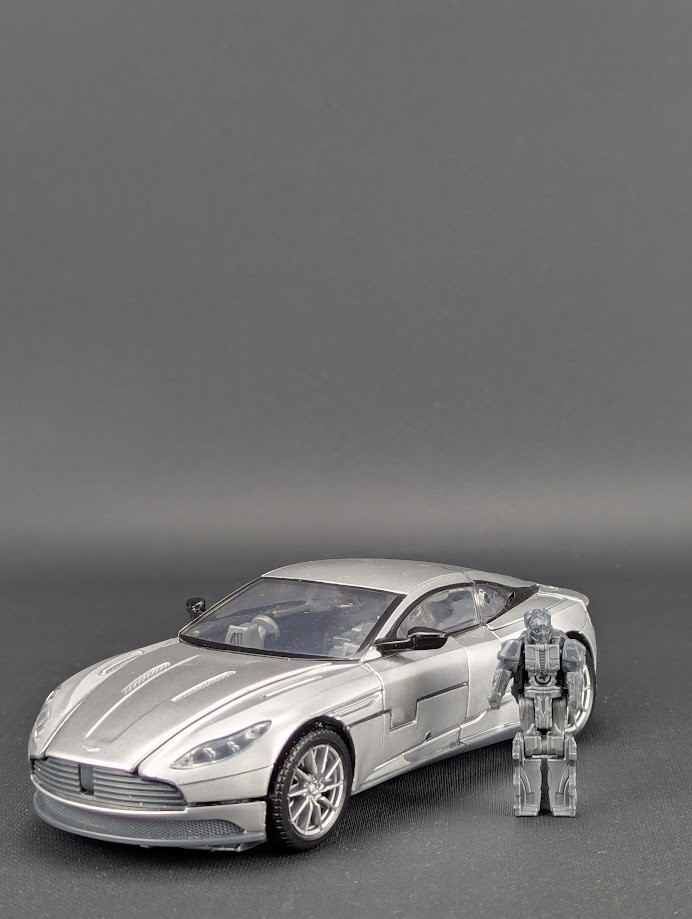 Transformers Studio Series Cogman complete Hasbro SS-39 TLK Deluxe Class Movie