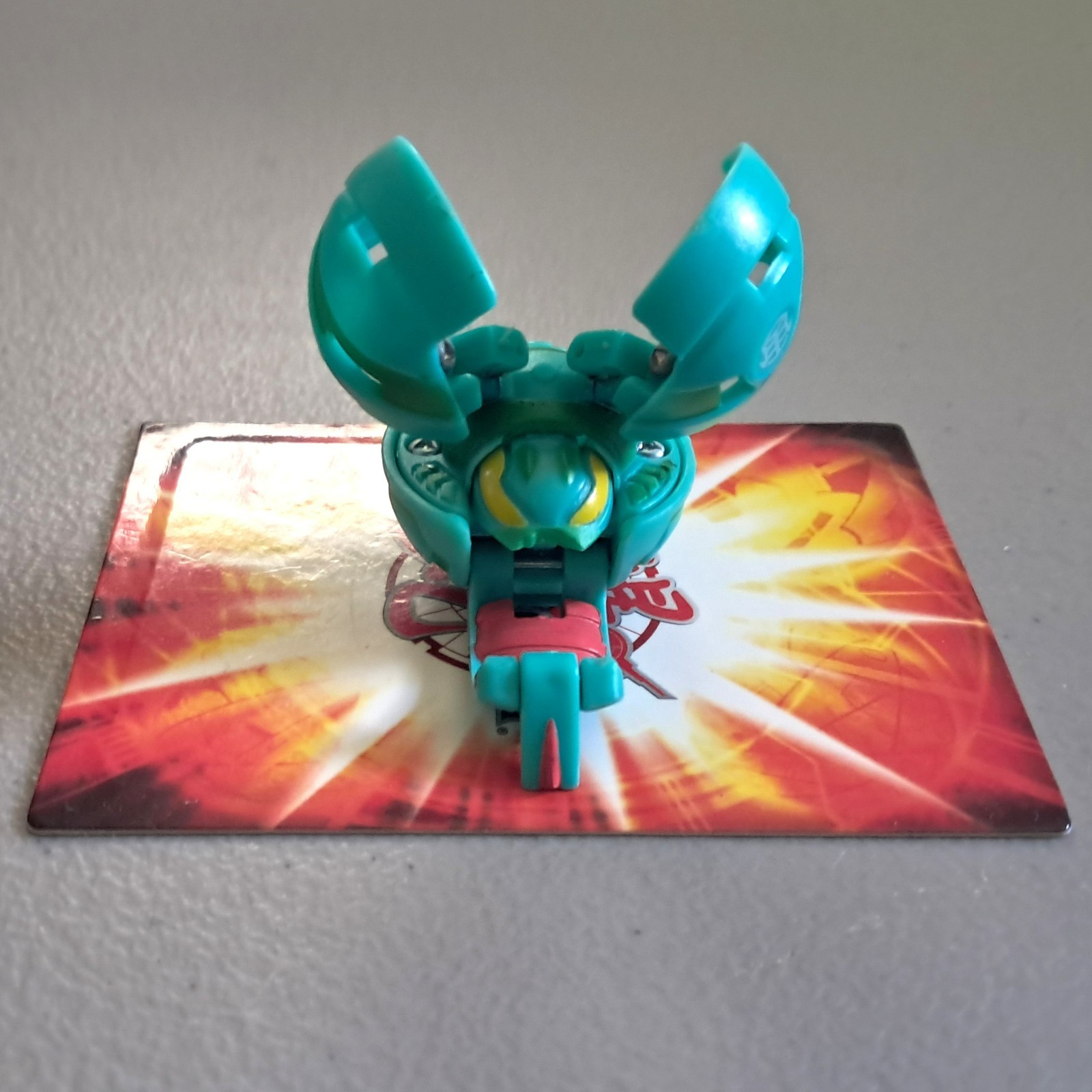 Bakugan Bee Striker 480G Green Ventus B2 Battle Brawlers