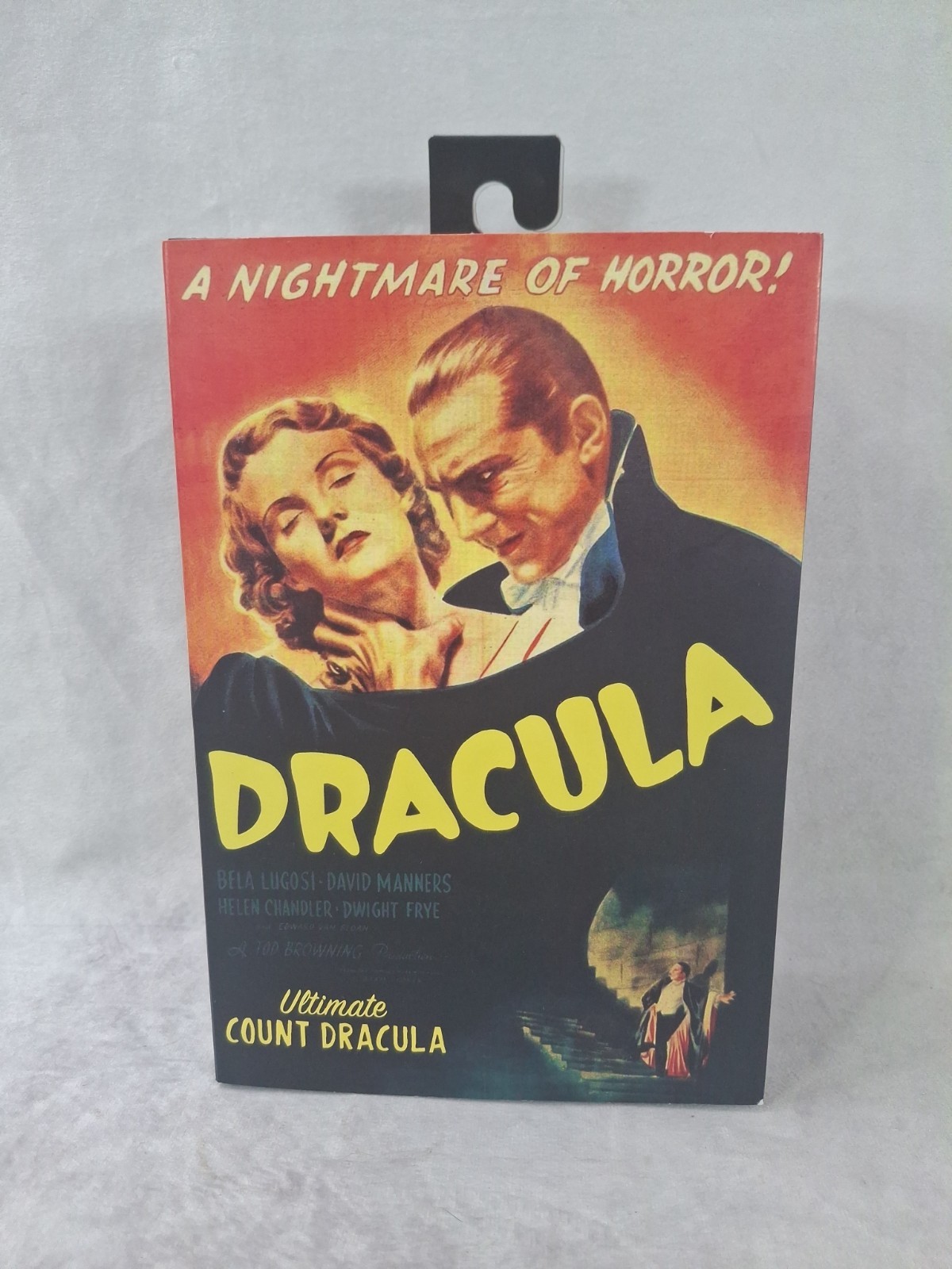 NECA Universal Monsters – Ultimate Dracula 7&Prime; Action Figure