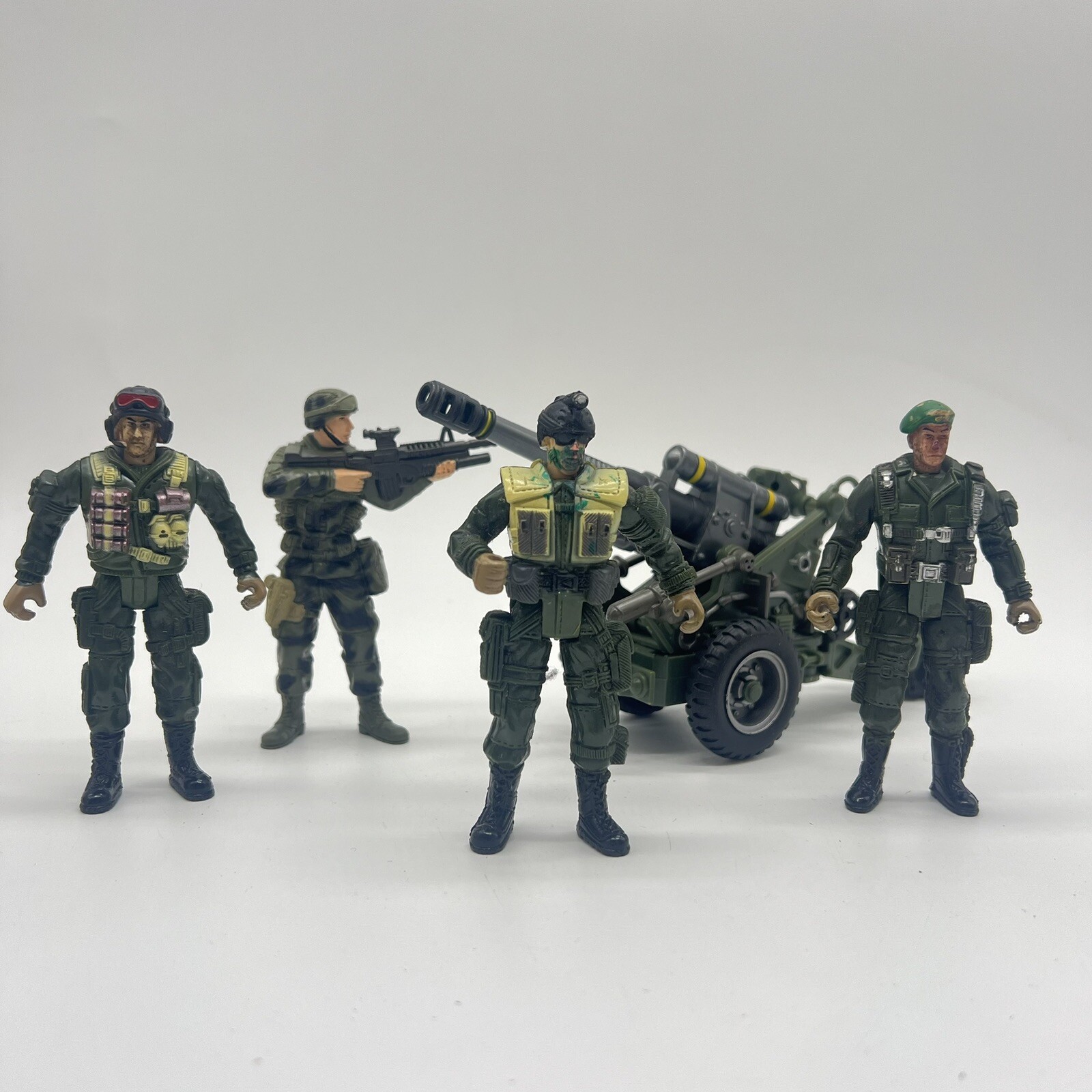 Chap Mei Military Men & Weapon And Non Branded Soldiers Lot Of 5 Toys