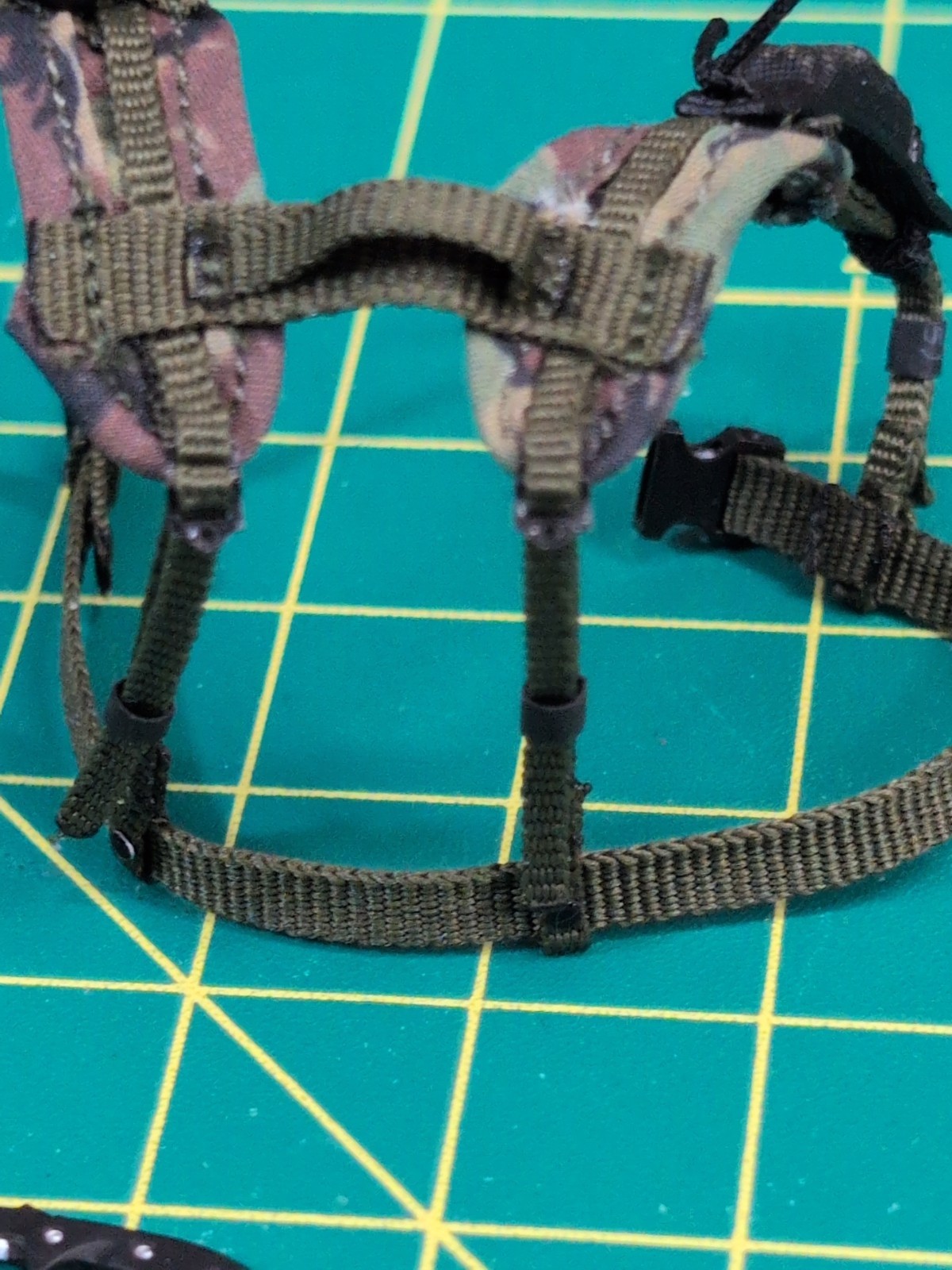 Crazy Figure 1/12 Scale Adjustable Tactical Harness & Knife 6&Prime; Figure « NEW*