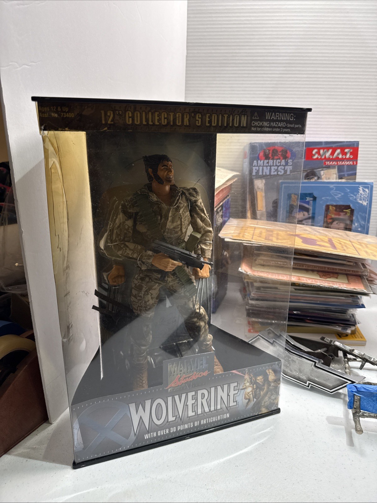 Marvel Studios 12&Prime; Collector&rsquo;s Edition Army Wolverine 2002 Toy Biz Box Damage