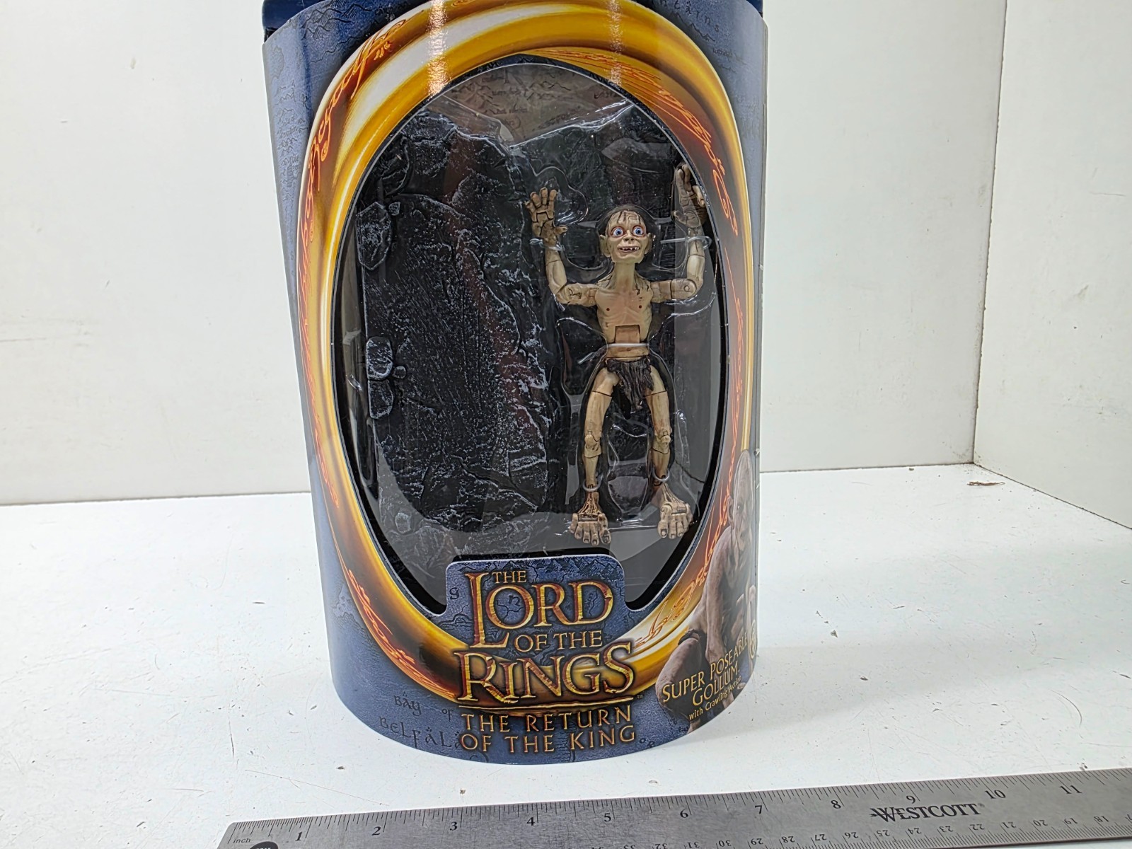 Vtg Toy Biz 2003 The Lord Of The Rings Super Poseable Gollum w/ Crawling Action