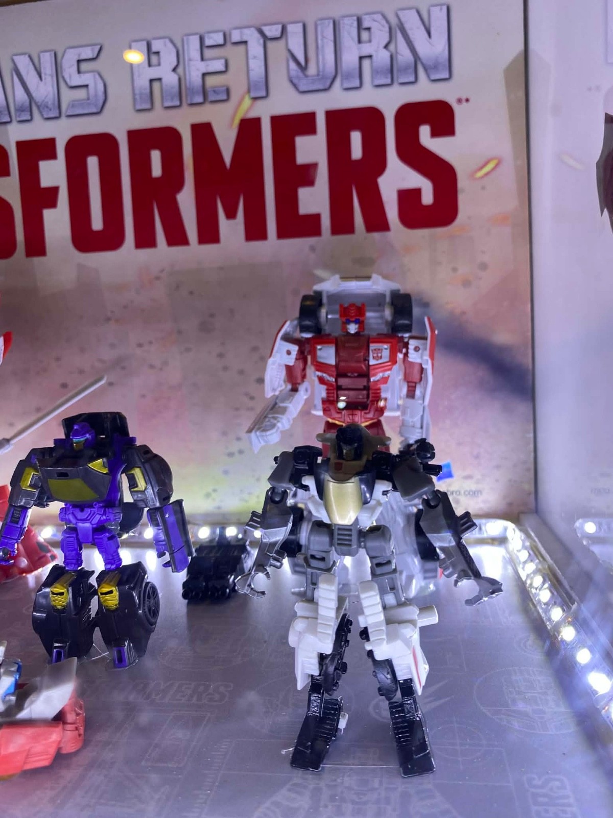Transformers Combiner Wars, Titans Return Retail Store Display Case