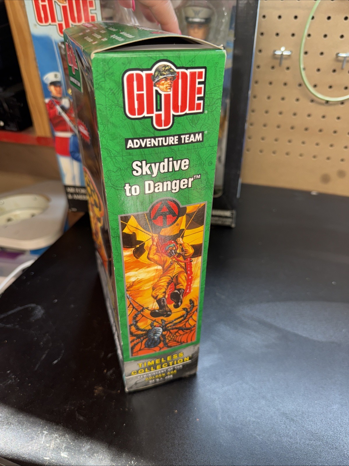 NEW SEALED GI JOE TIMELESS COLLECTION : SKYDIVE /DANGER SET Very Rare BOX ROUGH