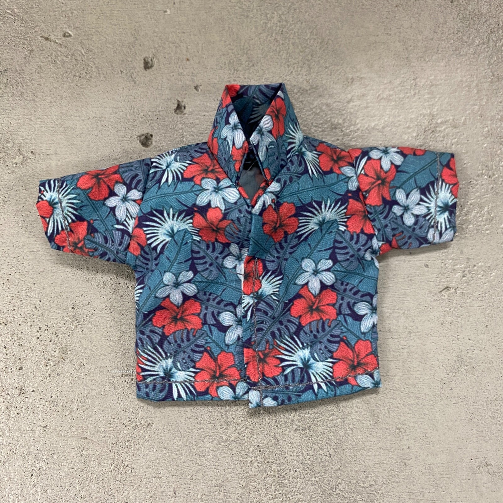 SU-JKHS-BLU-L: 1/12 Blue Hawaii Shirt for 6&Prime; Muscular body or 7&Prime; WWE Body