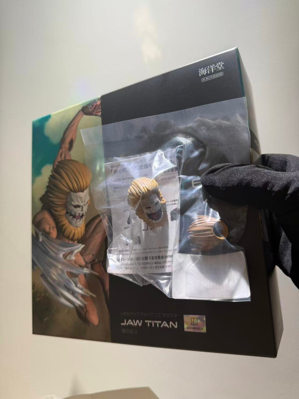 New Kaiyodo Revoltech Attack on Titan Jaw Titan Figure w/Bonus Parts In Stock