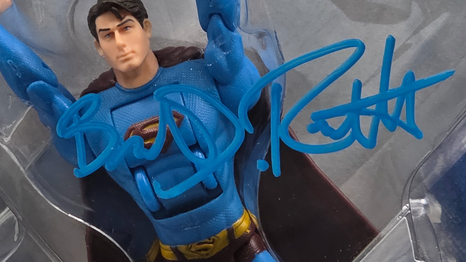 🔥BRANDON ROUTH SIGNED Superman Returns Flying Attack Figure JSA Witnessed🔥