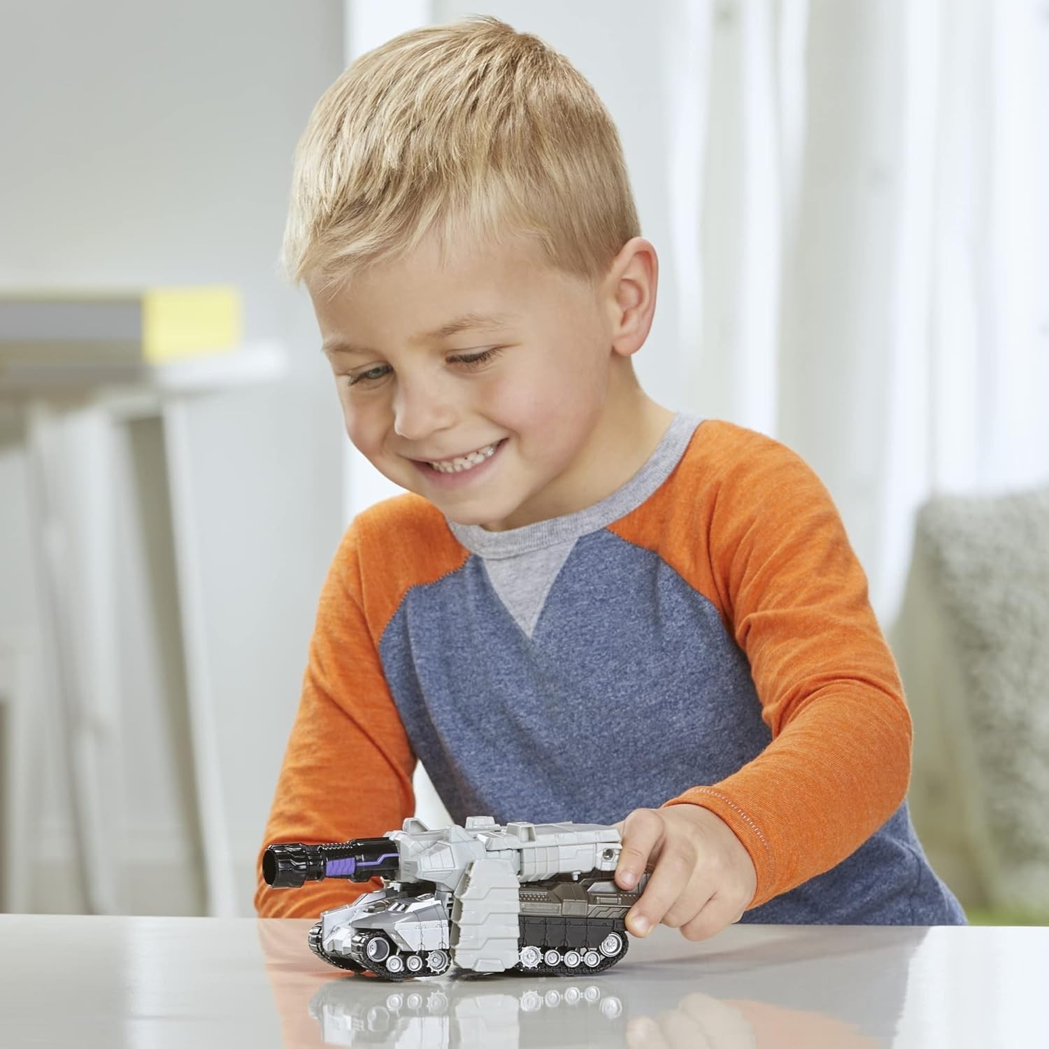 Collectible 7-Inch Action Figures: Optimus Prime and Megatron – Fun for Ages 6+
