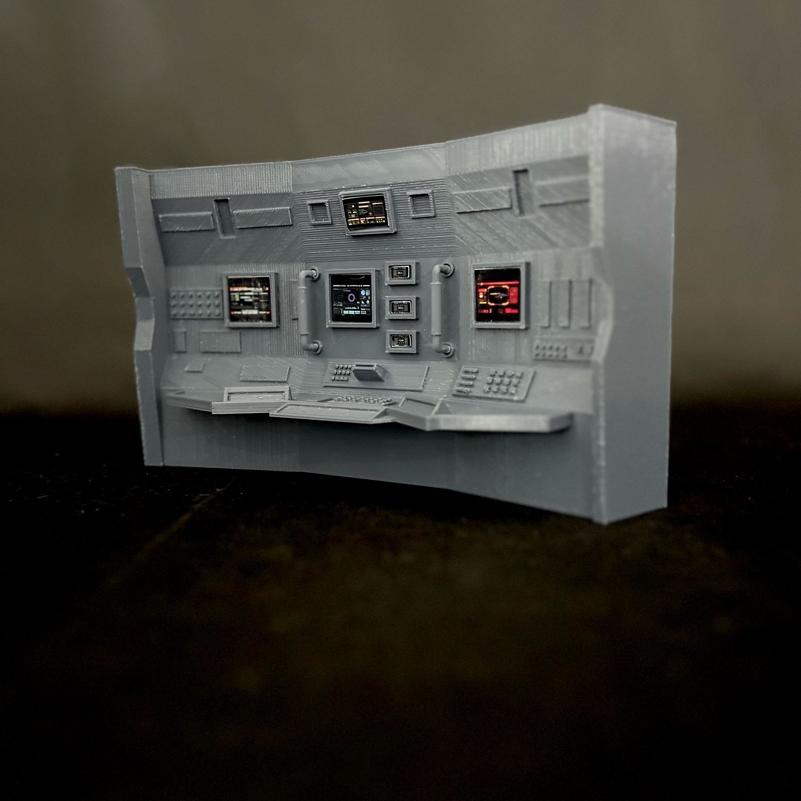 Custom USS Enterprise (NX-01) Bridge – Science Station for 4.5 IN (1:16) FIGURE