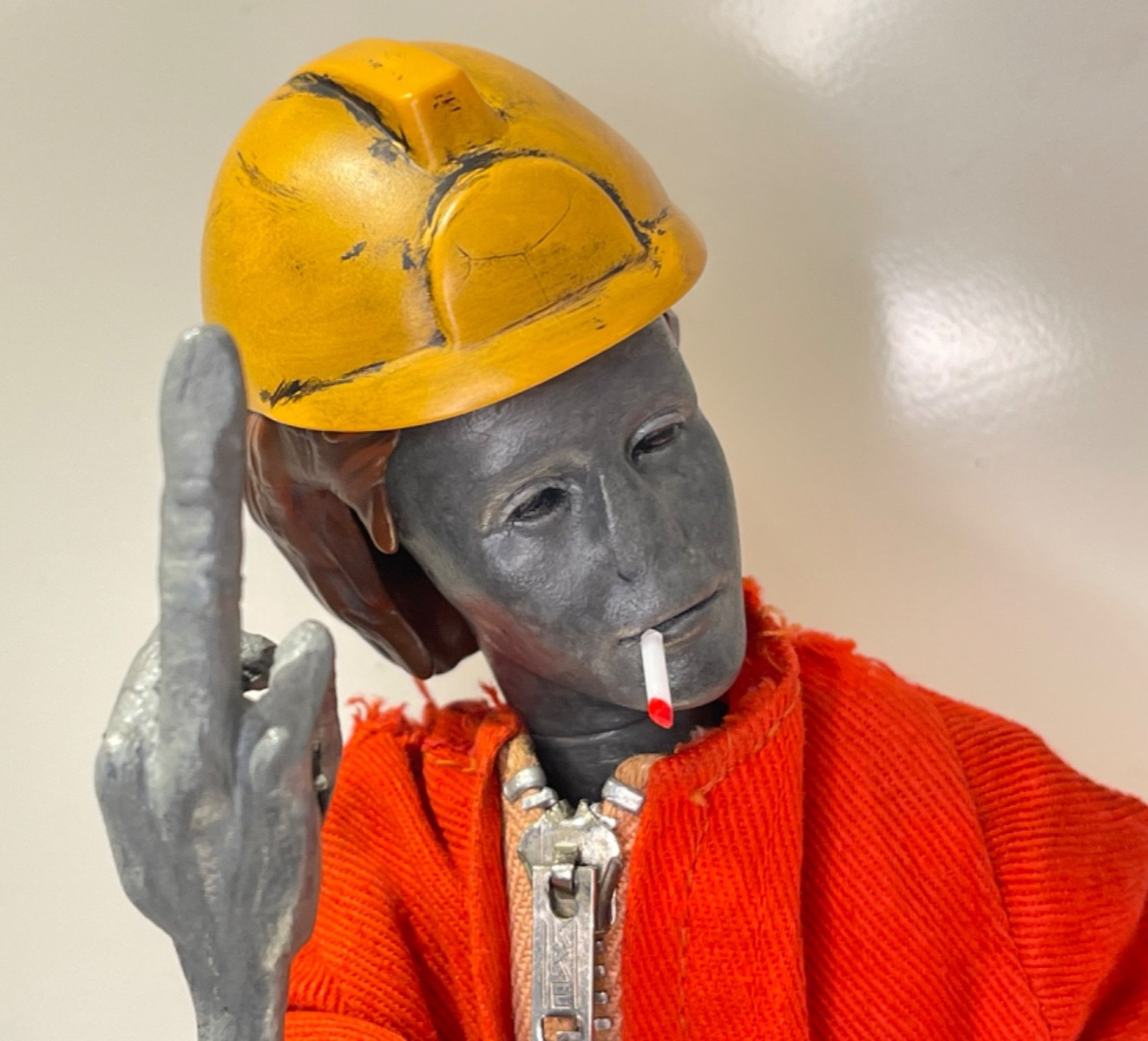 1:6 Custom Gray Construction Site middle finger Alien Figure Sideshow, Model Kit