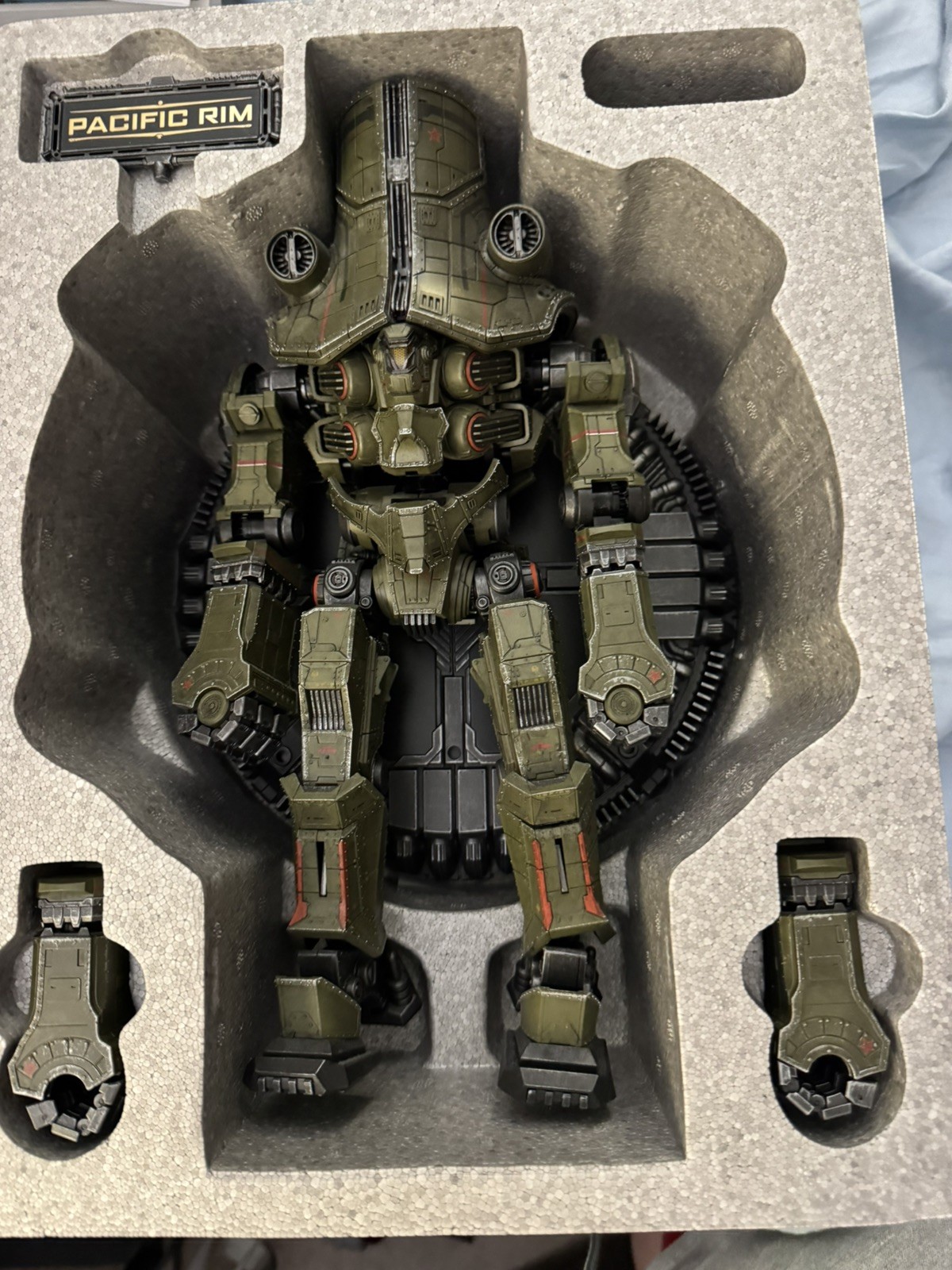 Infinity Studio Pacific Rim Cherno Alpha Diecast 35cm Articulated Figure