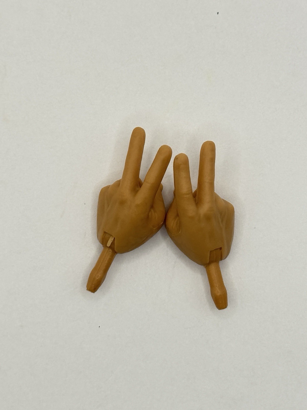 WWE Elite Series – Figure Peace Hands Only Fodder Lot Of 2 Mattel 1/12 Scale