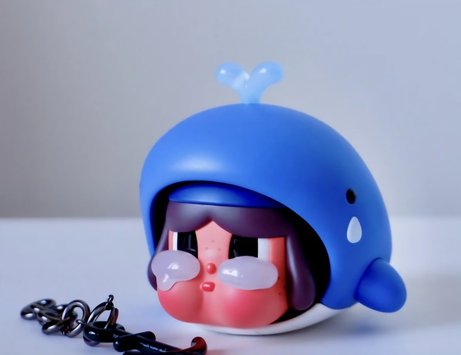 Popmart – Crybaby – Cry Me An Ocean FIgure – THE WHALE