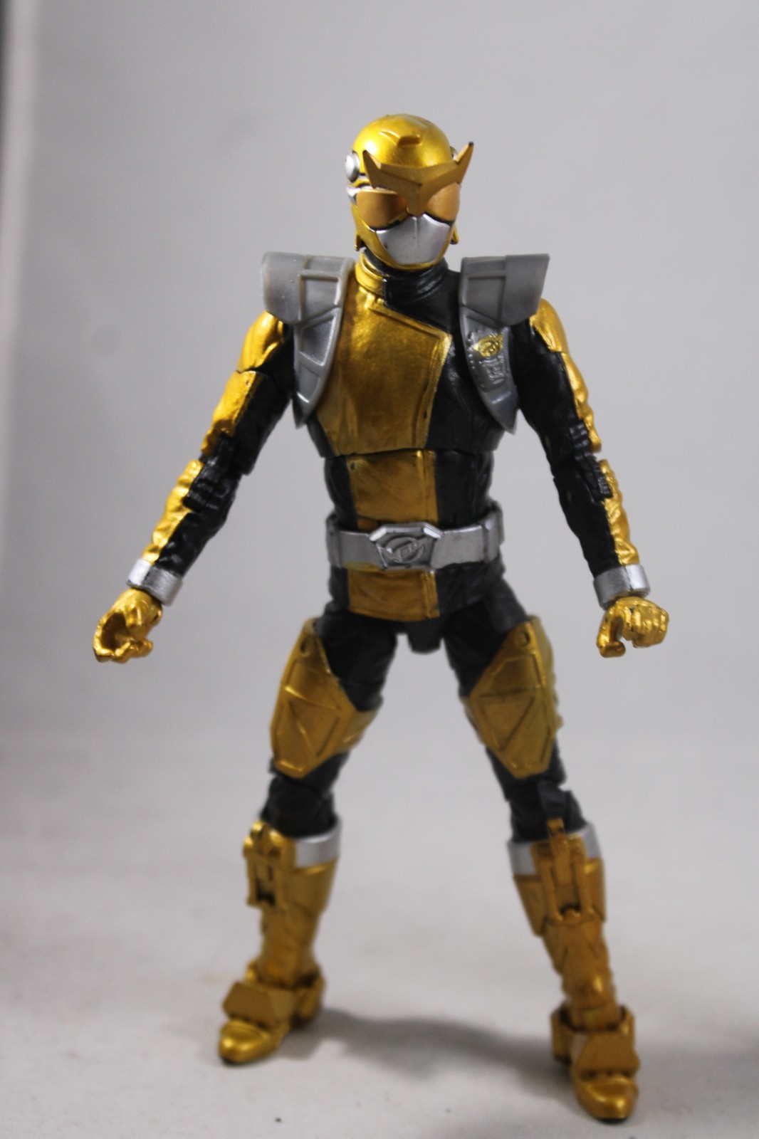 Power Rangers Lightning Collection Beast Morphers Gold Ranger Figure Red Lot