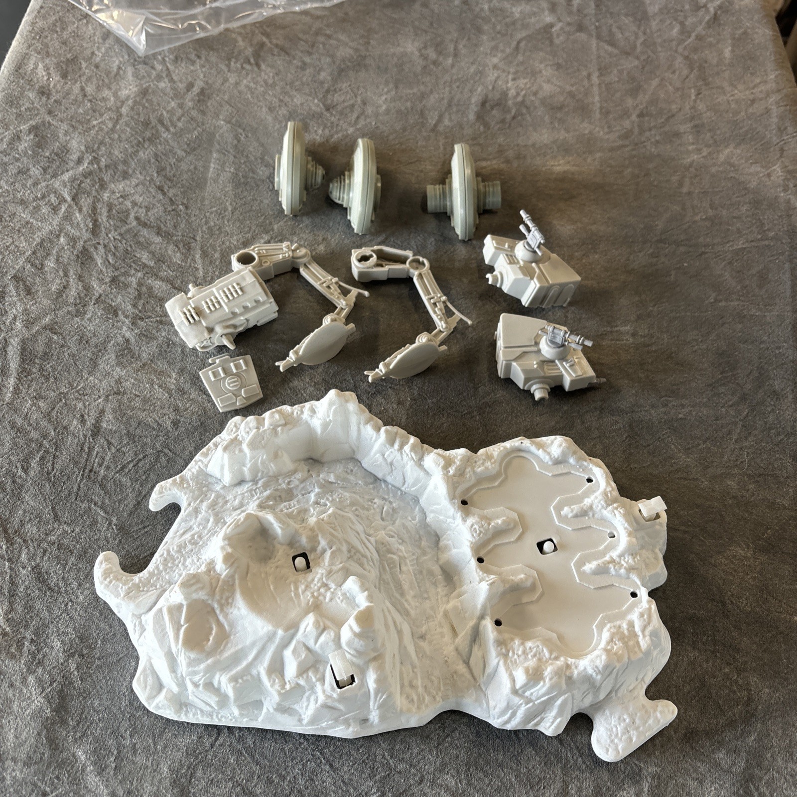 Vintage 1982 Star Wars Micro Collection Hoth Generator Attack NEW Parts NO FIGS