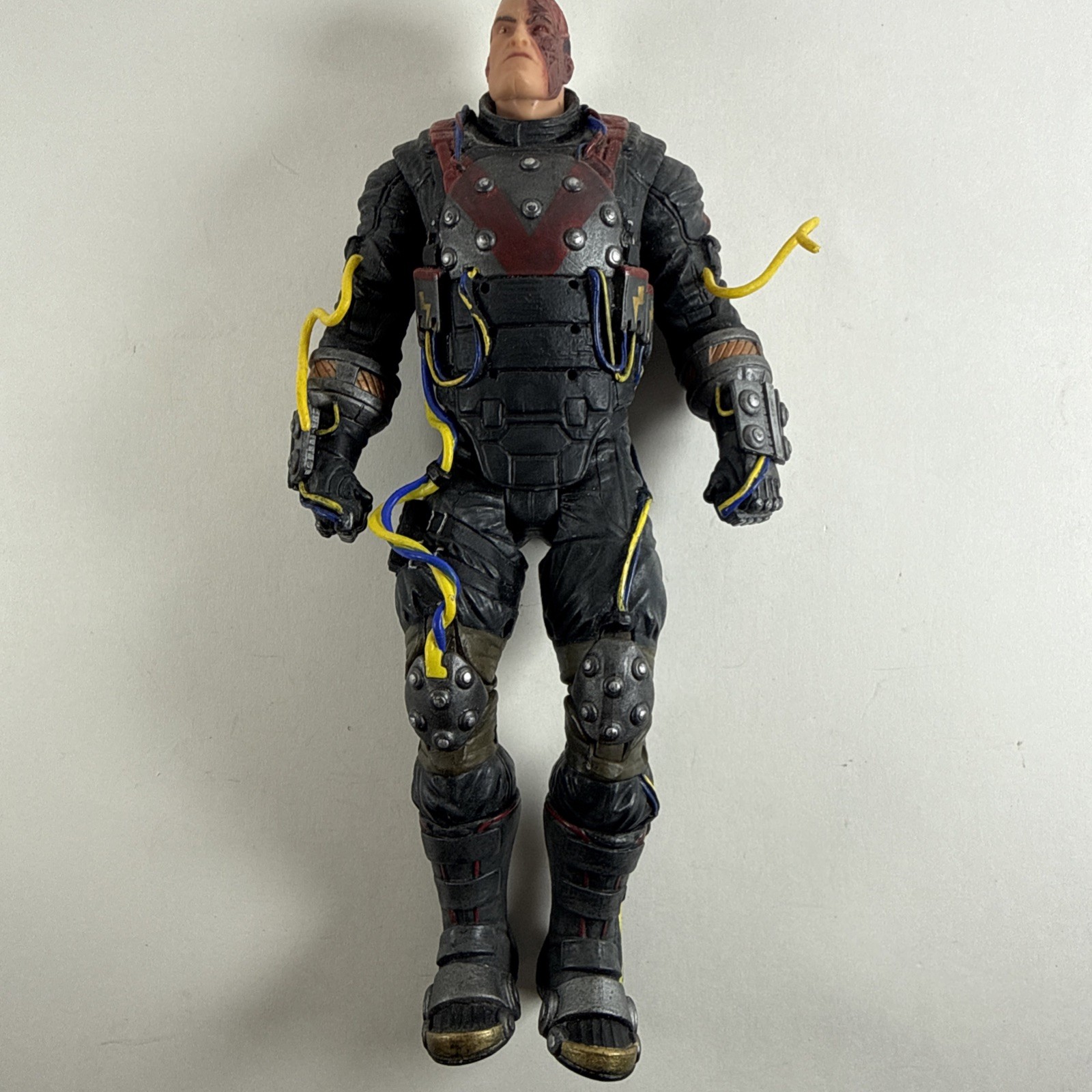 Electrocutioner Batman Arkham Origins 7” Figure DC Collectibles Direct K7