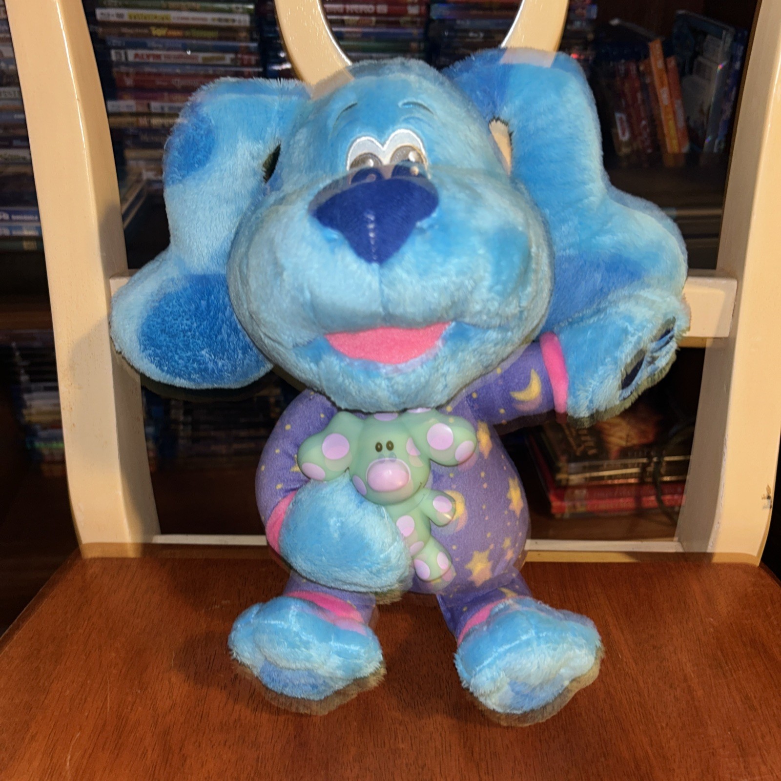 Blue’s Clues & You Bedtime Blue 13-Inch Plush Light-Up Musical Works P4