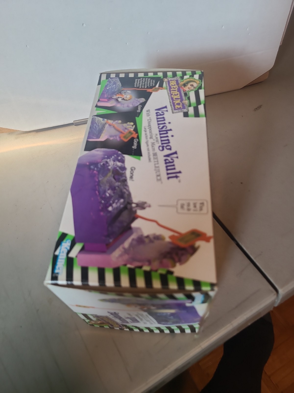 Beetlejuice Vanishing Vault 1990 Kenner MIB