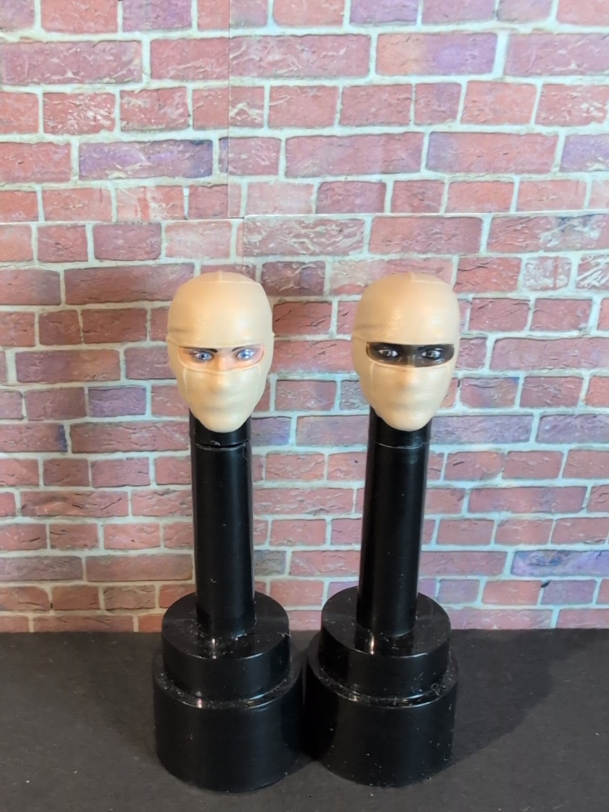 Valaverse Action Force Desert Trooper Female « TWO HEADS ONLY » 6&Prime; Figures