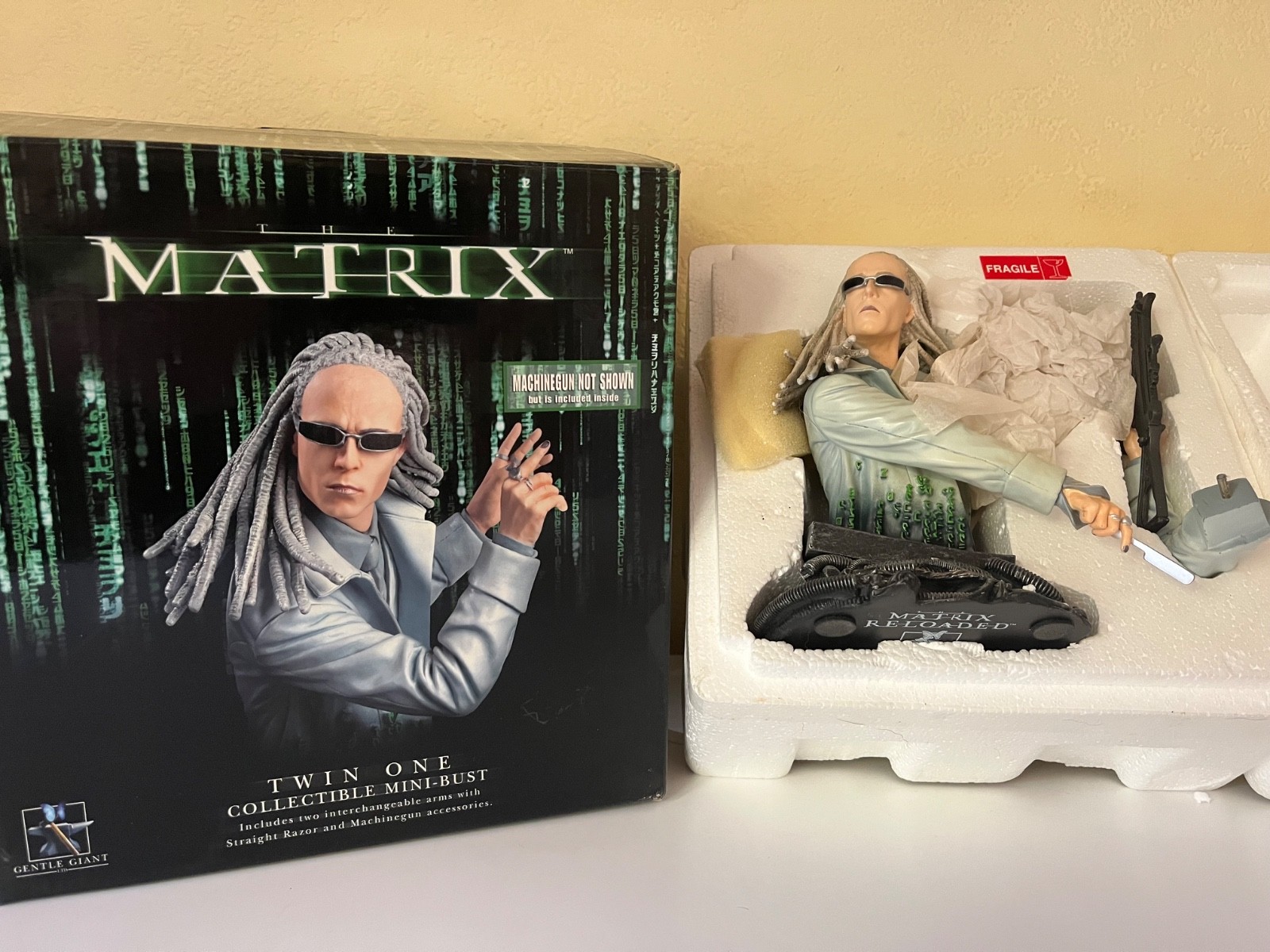 Gentle Giant The Matrix Twin One Collectible Mini-Bust Limited 376/6000