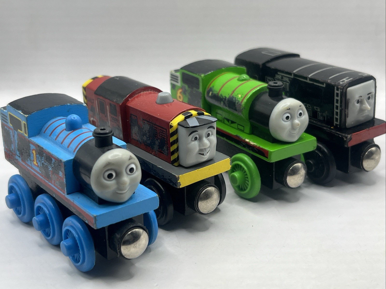Thomas & Friends Wooden Train DAY OF DIESELS DIRTY THOMAS, PERCY, SALTY, DIESEL