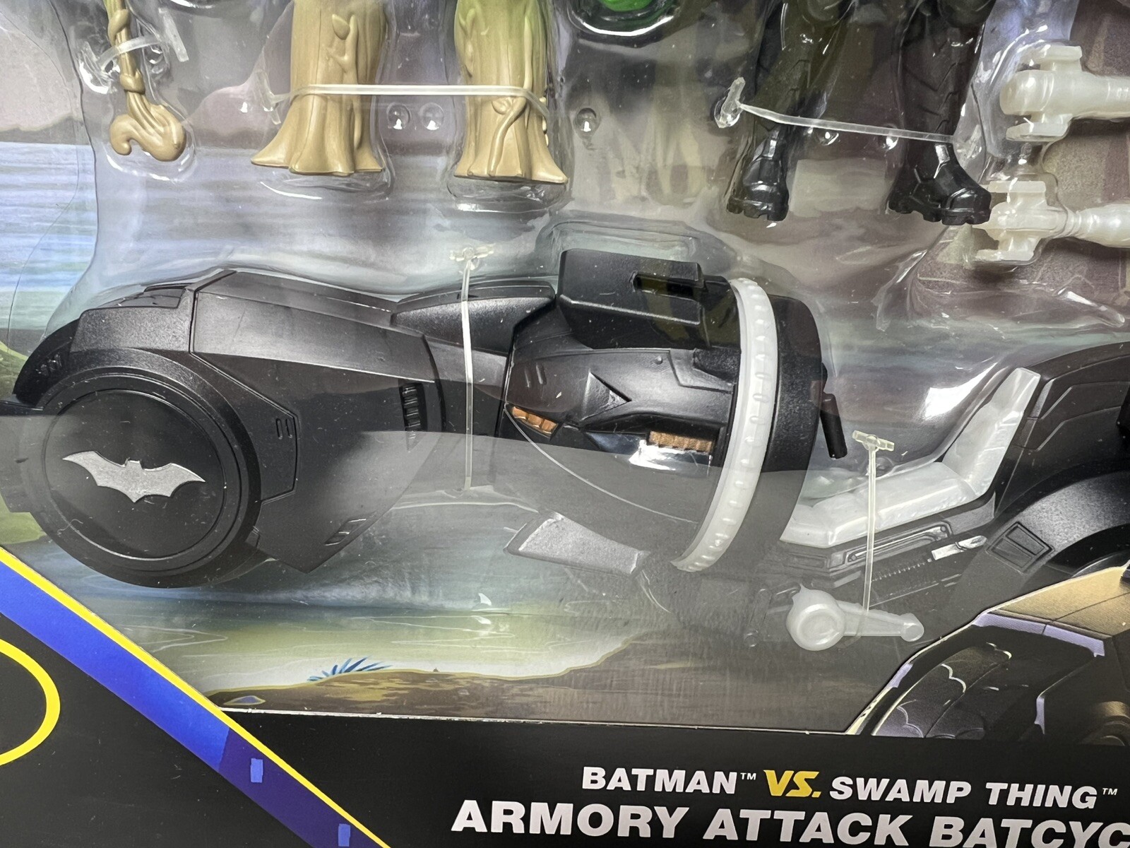 Spin Master DC Batman vs Swamp Thing & Attack Batcycle Set NEW 2021 Comic Movie