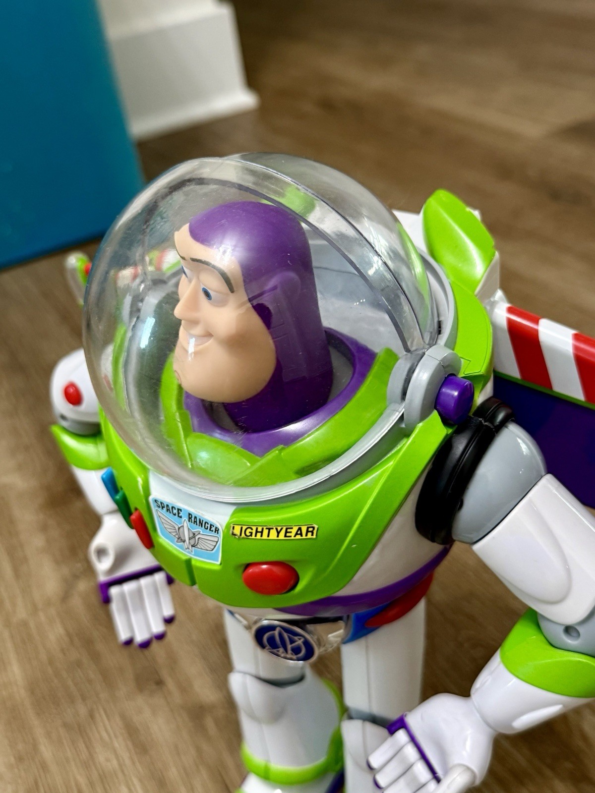 RARE Thinkway Toys Talking Buzz Lightyear with Utility Belt Toys R Us Signature