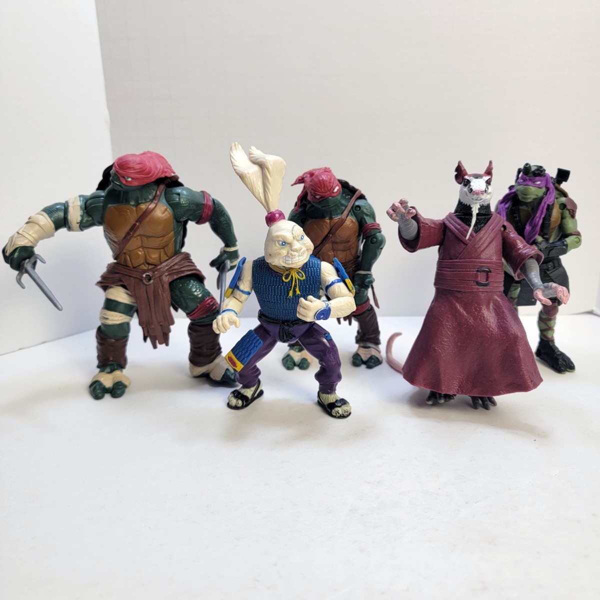 Lot of 5 Teenage Mutant Ninja Turtles Action Figures Vintage Playmates 1990s